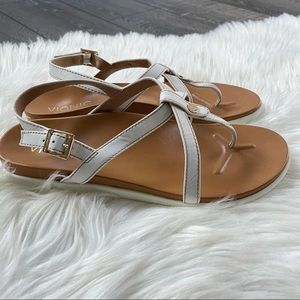 Vionic leather sandal thong palm veranda strappy